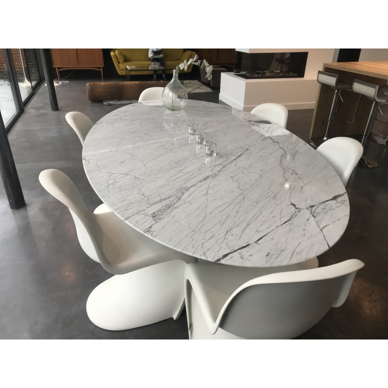 Table Tulipe 235