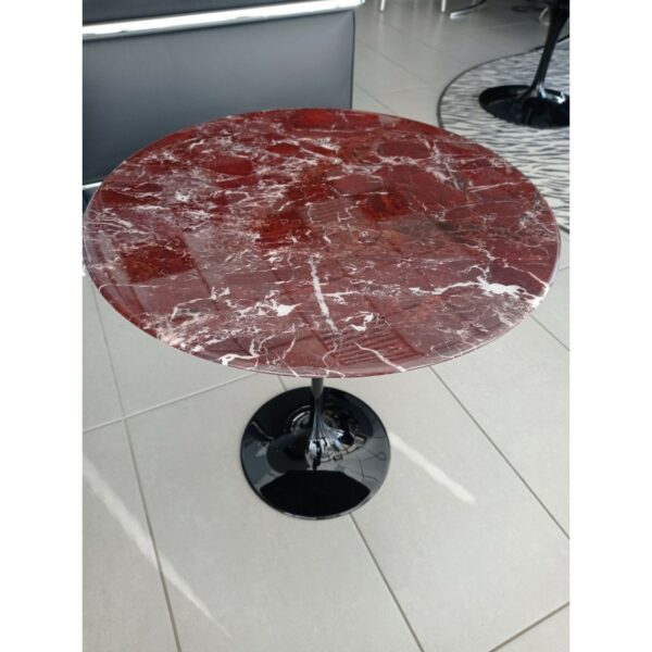 table tulipe marbre rouge rubis