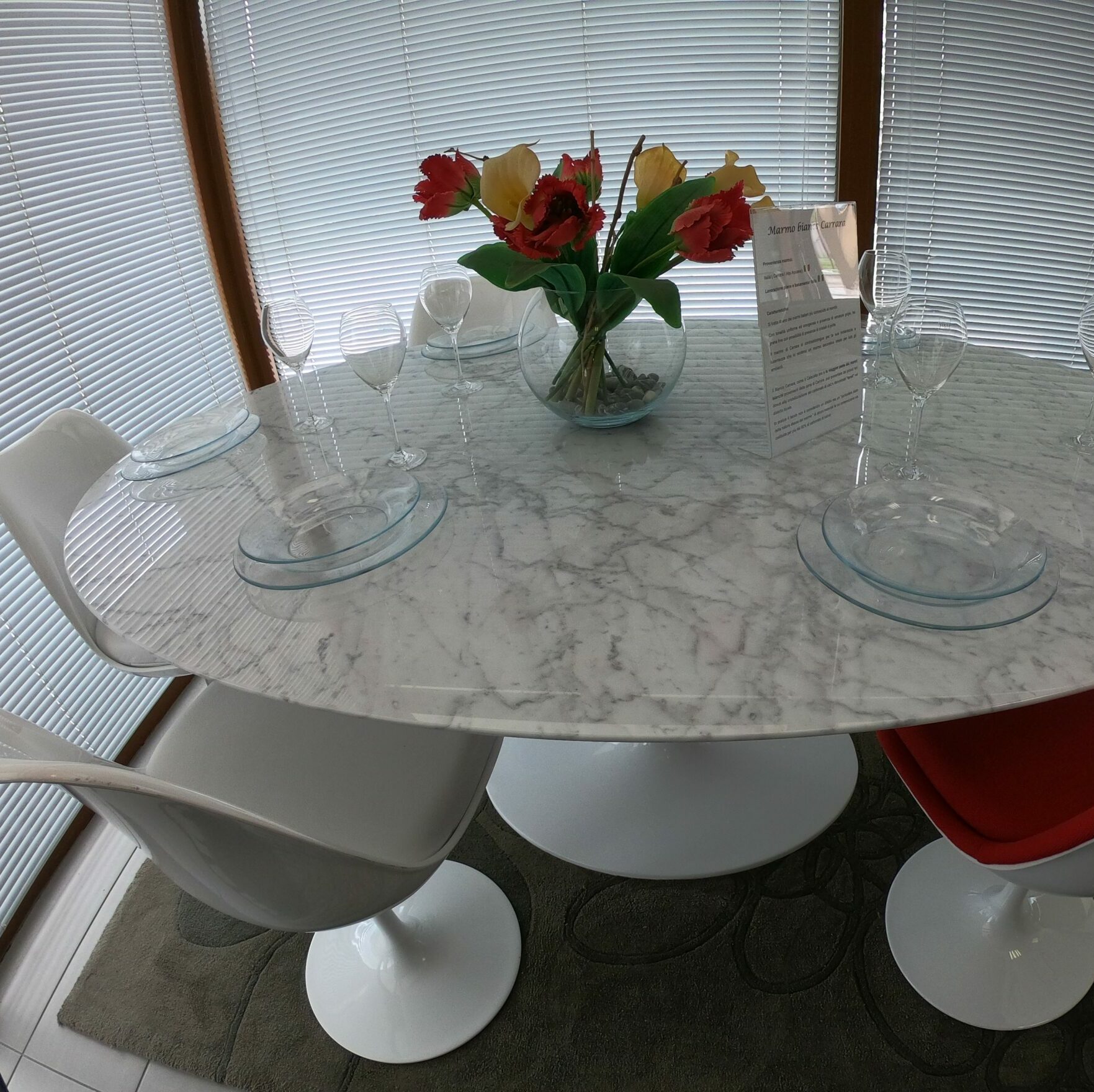 Table Tulipe Designer